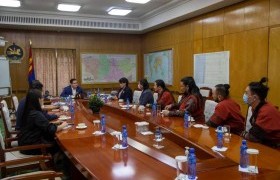 Шадар сайд Ө.Энхтүвшин "The Hu" хамтлагт талархал илэрхийллээ