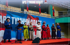 Хөгжлийн бодлогыг нэг цонхоор харж, авлига, хулгайтай тэмцэж байгааг Өвөрхангайчууд дэмжиж байна