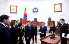 БНСУ-ын Үндэсний Ассамблейн дарга Ү Вон Шиг визний бодлогоо зөөлрүүлэхэд анхаарна гэв