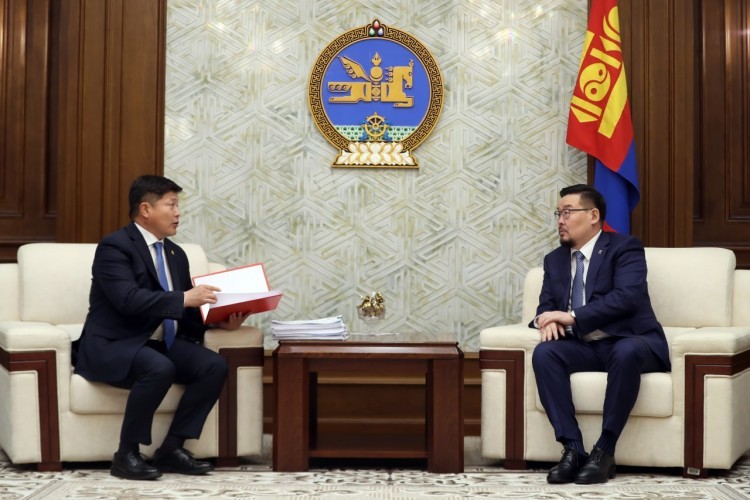 Төрийн болон орон нутгийн өмчит компанийн тухай хуулийн төслийг өргөн барилаа