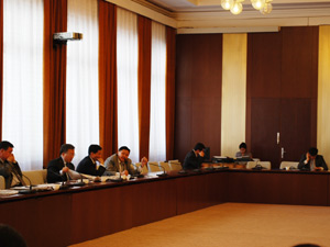 2010 оны төсөвт эрүүл мэнд, боловсролын салбарт 11 тэрбум төгрөг нэмж тусгуулхаар боло