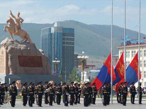 Гуравдугаар сарын 18-ны өдөр “Монгол цэргийн өдөр” болж өөрчлөгдлөө