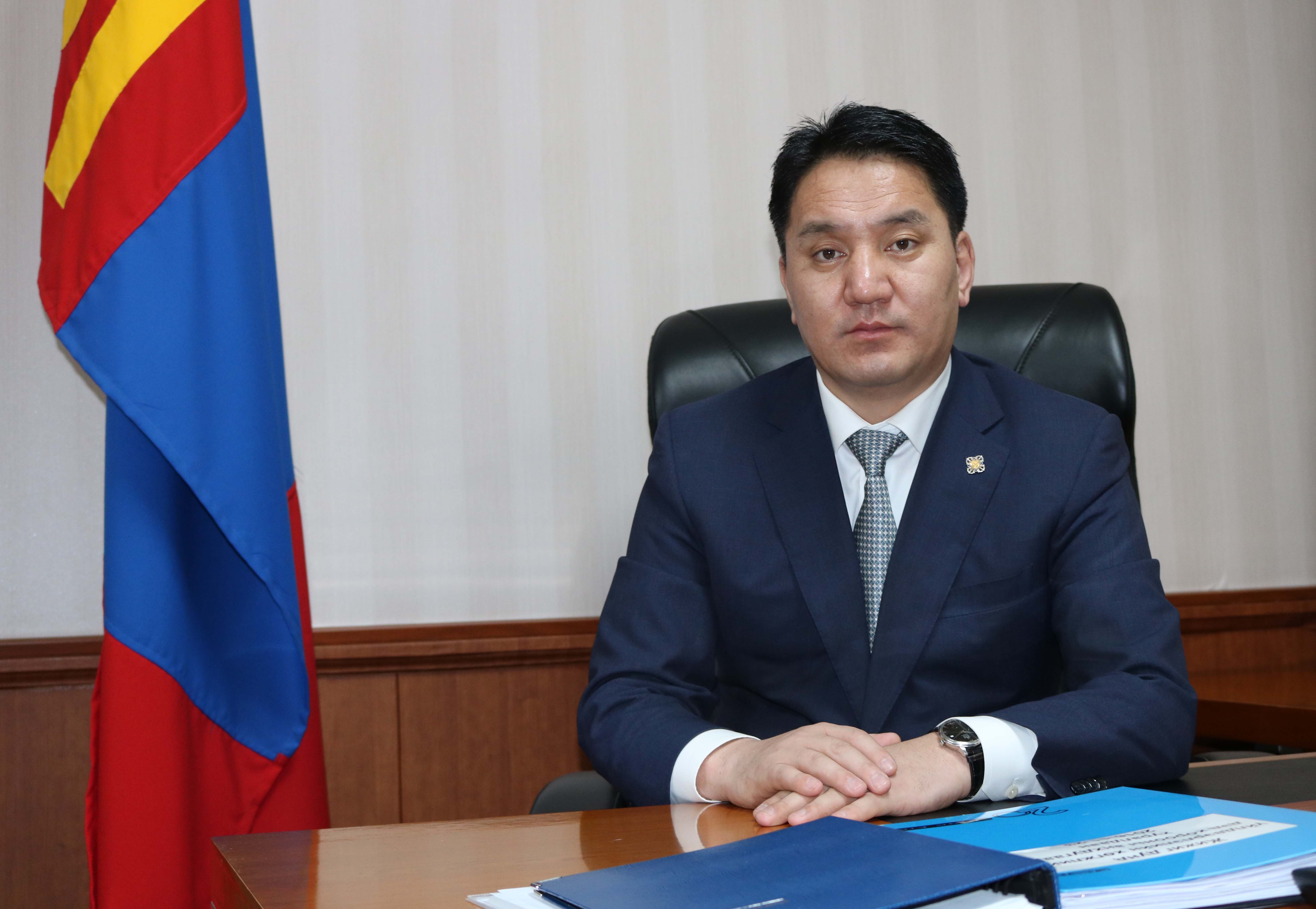Ж.Ганбаатар: Иргэд улс төрөөс үл хамаарч амьдралаа авч явдаг нийгмийг бүтээе