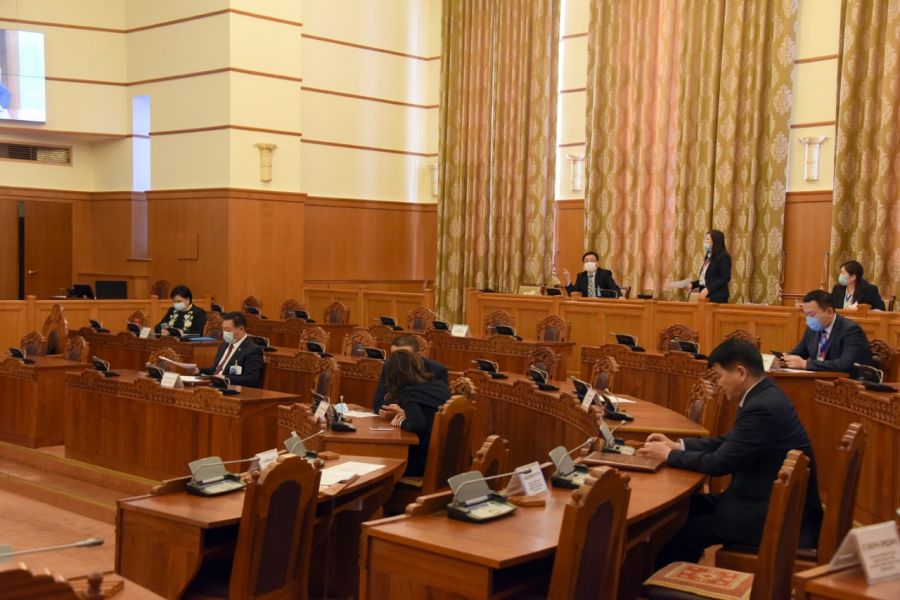 Цар тахлын үед эдийн засгийг тогтвортой байлгах, эрсдэлээс сэргийлэх тогтоолын төслийг хэлэлцэж дэмжлээ