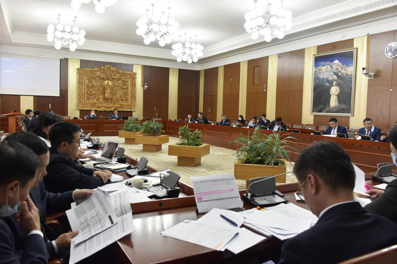 Монгол Улсыг 2021-2025 онд хөгжүүлэх таван жилийн үндсэн чиглэлийг хэлэлцэв