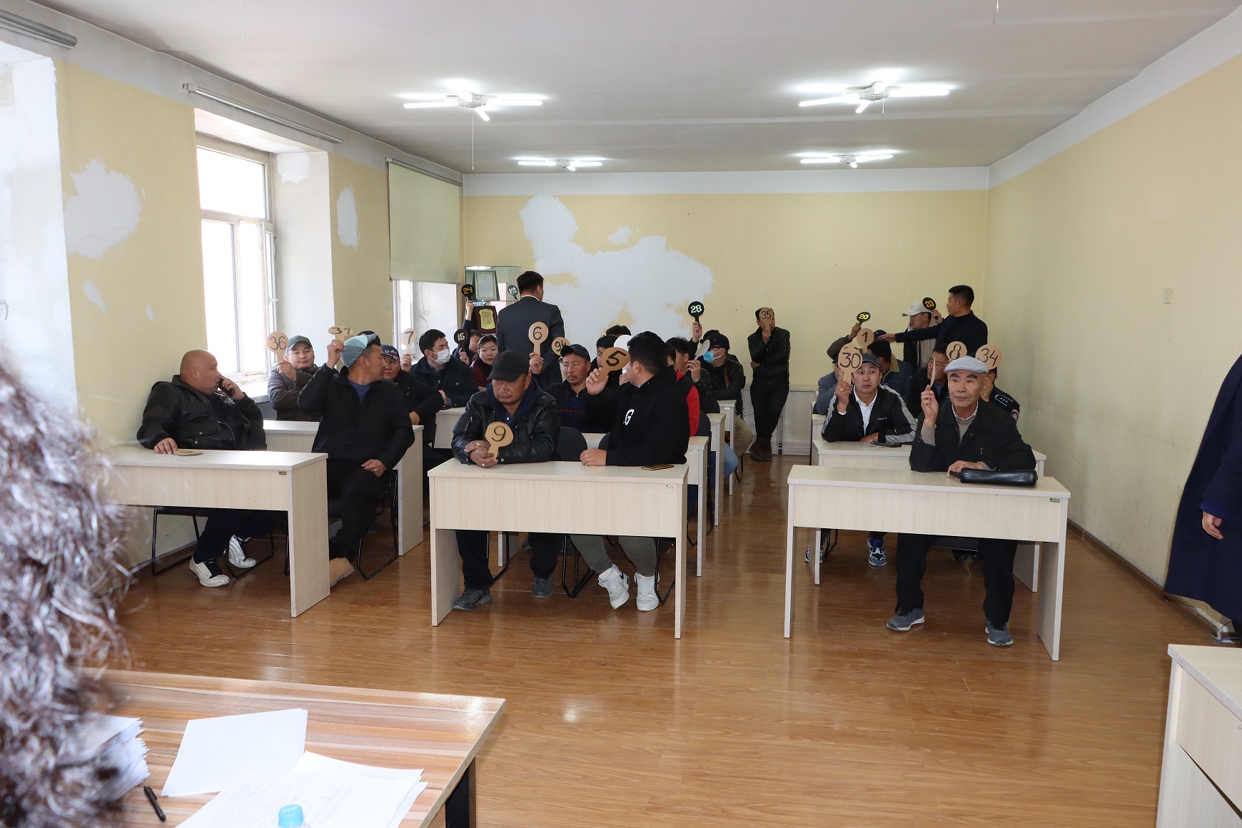 "Засгийн газрын авто бааз” Улсын төсөвт үйлдвэрийн газраас зарласан автомашины дуудлага худалдаа боллоо