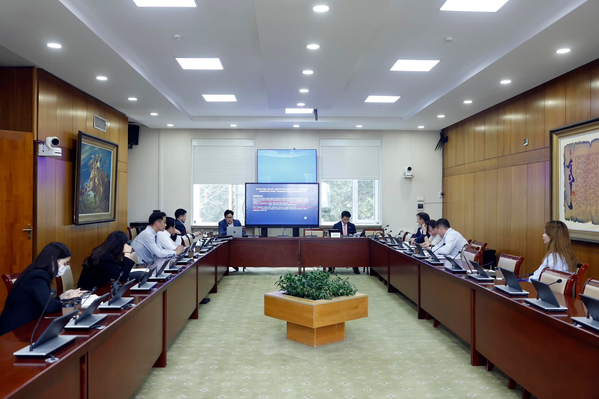 Суррон, скүүтерийн хэрэглээг зохицуулах хуулинд энэ төрлийн үйлчилгээ эрхэлдэг ААН-үүдийн саналыг тусгана