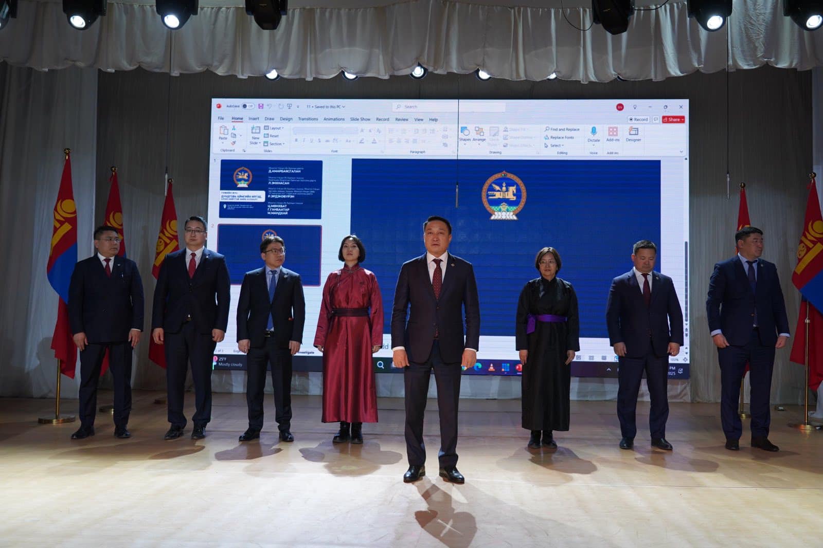 Дундговь аймгийн иргэдтэй уулзлаа