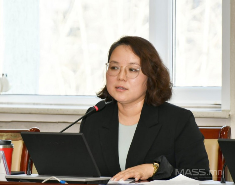 О.САРАНЧУЛУУН: Эрх нь зөрчигдсөн хүүхдүүдийн араас явж байгаад согтуу эцэг, эхэд нь зодуулсан, хохирсон нийгмийн ажилтнууд зөндөө байдаг