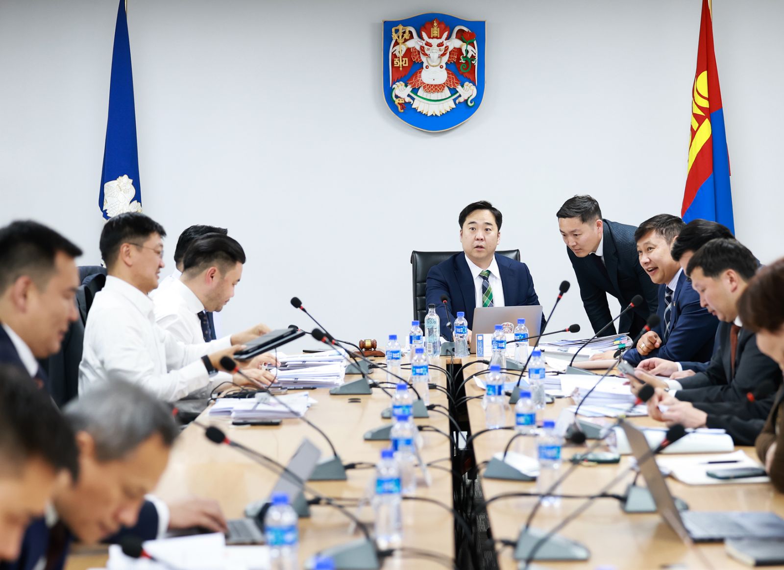 НИТХ-ЫН ЗӨВЛӨЛИЙН ХУРАЛДААНААР ДАРААХ АСУУДЛУУДЫГ ХЭЛЭЛЦЛЭЭ